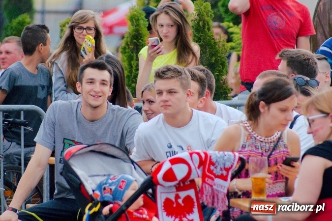 Zdjęcie w galerii na portalu naszraciborz.pl: Kto wygra? Polska czy Niemcy? Mecz do obejrzenia w strefie kibica i...  wiadomości z regionu