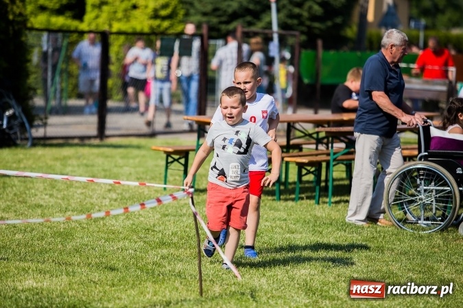Zdjęcie w galerii na portalu naszraciborz.pl: Bieg o Puchar Burmistrza podczas festynu w Borucinie wiadomości z regionu
