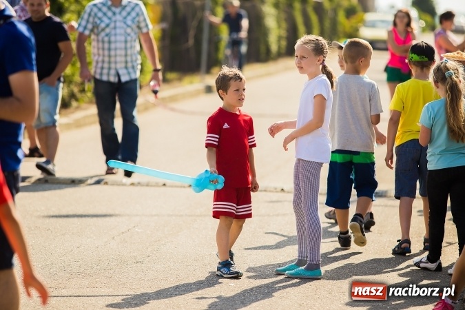Zdjęcie w galerii na portalu naszraciborz.pl: Bieg o Puchar Burmistrza podczas festynu w Borucinie wiadomości z regionu