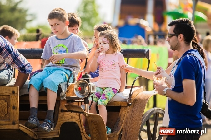 Zdjęcie w galerii na portalu naszraciborz.pl: Bieg o Puchar Burmistrza podczas festynu w Borucinie wiadomości z regionu