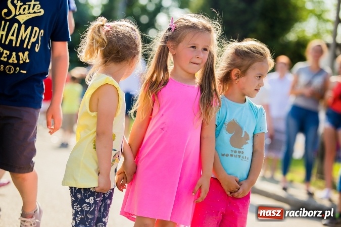 Zdjęcie w galerii na portalu naszraciborz.pl: Bieg o Puchar Burmistrza podczas festynu w Borucinie wiadomości z regionu