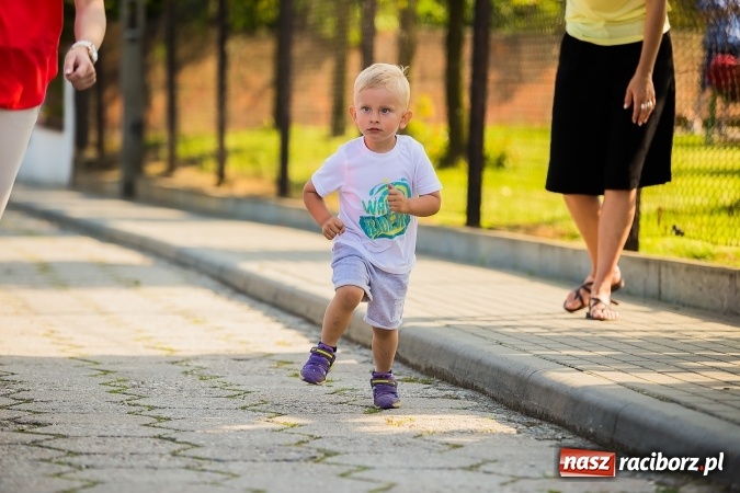 Zdjęcie w galerii na portalu naszraciborz.pl: Bieg o Puchar Burmistrza podczas festynu w Borucinie wiadomości z regionu