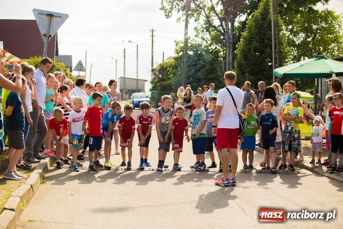 Zdjęcie w galerii na portalu naszraciborz.pl: Bieg o Puchar Burmistrza podczas festynu w Borucinie wiadomości z regionu