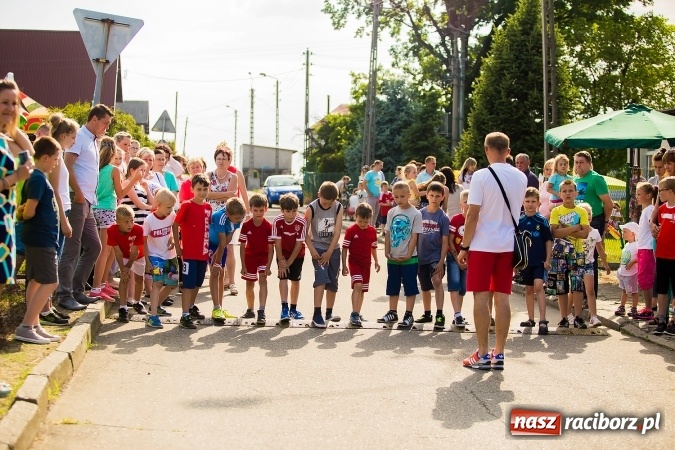Zdjęcie w galerii na portalu naszraciborz.pl: Bieg o Puchar Burmistrza podczas festynu w Borucinie wiadomości z regionu