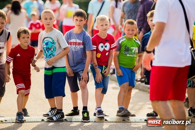 Zdjęcie w galerii na portalu naszraciborz.pl: Bieg o Puchar Burmistrza podczas festynu w Borucinie wiadomości z regionu