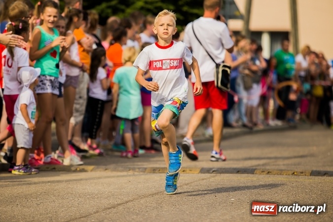Zdjęcie w galerii na portalu naszraciborz.pl: Bieg o Puchar Burmistrza podczas festynu w Borucinie wiadomości z regionu