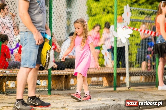 Zdjęcie w galerii na portalu naszraciborz.pl: Bieg o Puchar Burmistrza podczas festynu w Borucinie wiadomości z regionu
