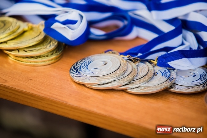 Zdjęcie w galerii na portalu naszraciborz.pl: Bieg o Puchar Burmistrza podczas festynu w Borucinie wiadomości z regionu