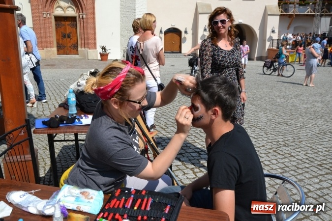 Zdjęcie w galerii na portalu naszraciborz.pl: Czym Nędza bogata! Trzeci rodzinny piknik na Zamku Piastowskim za nami  wiadomości z regionu