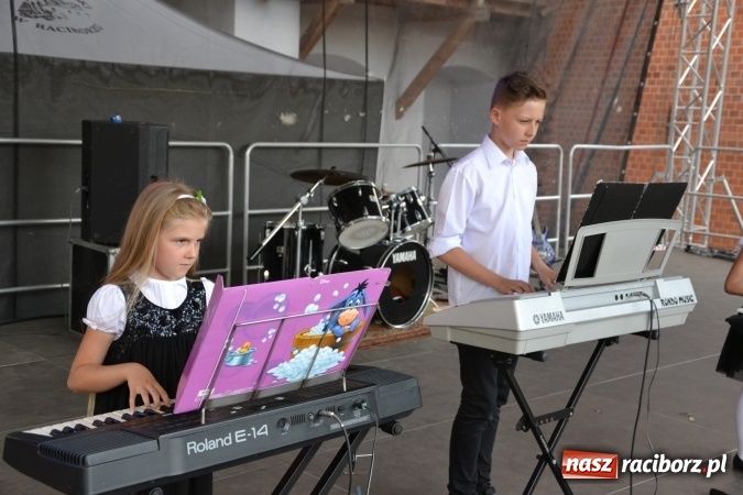 Zdjęcie w galerii na portalu naszraciborz.pl: Czym Nędza bogata! Trzeci rodzinny piknik na Zamku Piastowskim za nami  wiadomości z regionu