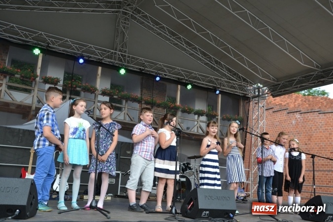 Zdjęcie w galerii na portalu naszraciborz.pl: Czym Nędza bogata! Trzeci rodzinny piknik na Zamku Piastowskim za nami  wiadomości z regionu