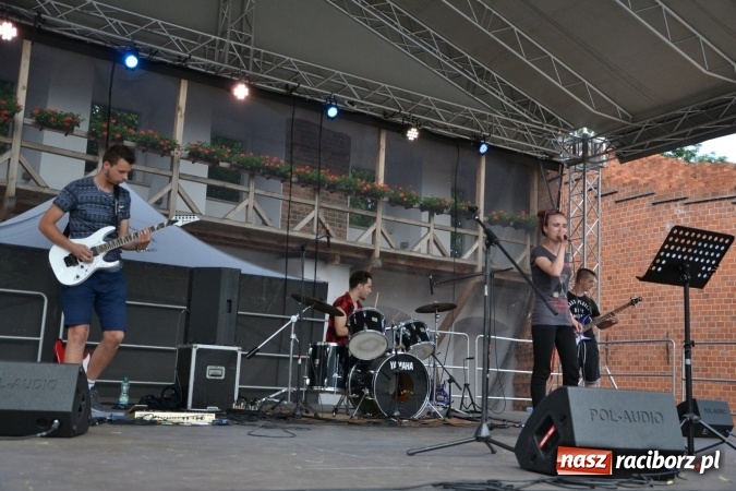 Zdjęcie w galerii na portalu naszraciborz.pl: Czym Nędza bogata! Trzeci rodzinny piknik na Zamku Piastowskim za nami  wiadomości z regionu