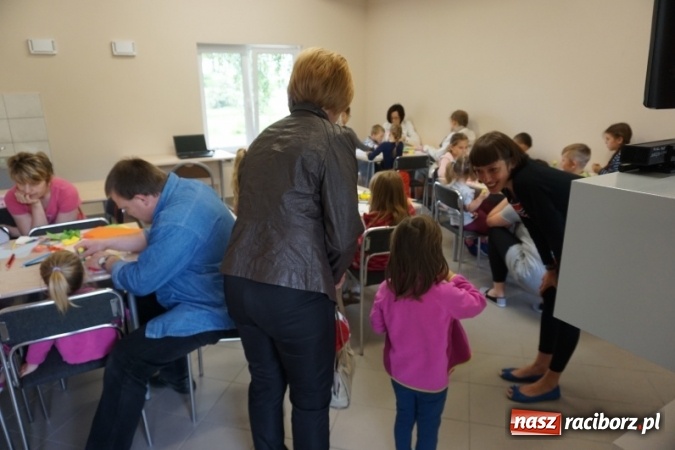 Zdjęcie w galerii na portalu naszraciborz.pl: Świetlica w Oborze już otwarta. To kolejny projekt obywatelski wiadomości z regionu