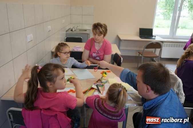 Zdjęcie w galerii na portalu naszraciborz.pl: Świetlica w Oborze już otwarta. To kolejny projekt obywatelski wiadomości z regionu