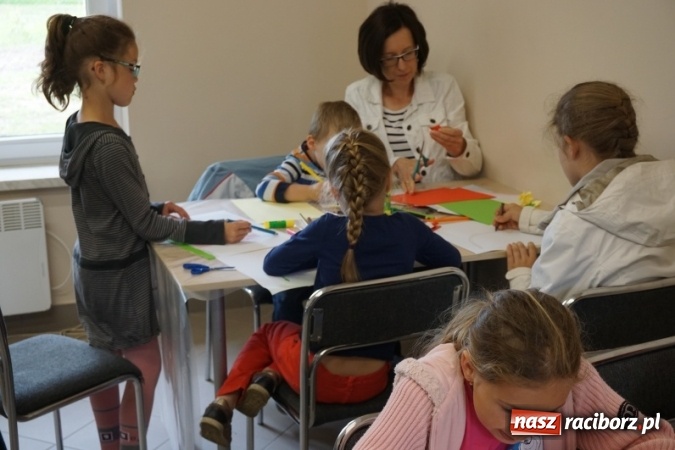 Zdjęcie w galerii na portalu naszraciborz.pl: Świetlica w Oborze już otwarta. To kolejny projekt obywatelski wiadomości z regionu