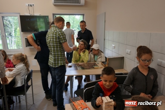 Zdjęcie w galerii na portalu naszraciborz.pl: Świetlica w Oborze już otwarta. To kolejny projekt obywatelski wiadomości z regionu