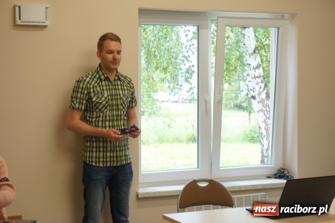 Zdjęcie w galerii na portalu naszraciborz.pl: Świetlica w Oborze już otwarta. To kolejny projekt obywatelski wiadomości z regionu