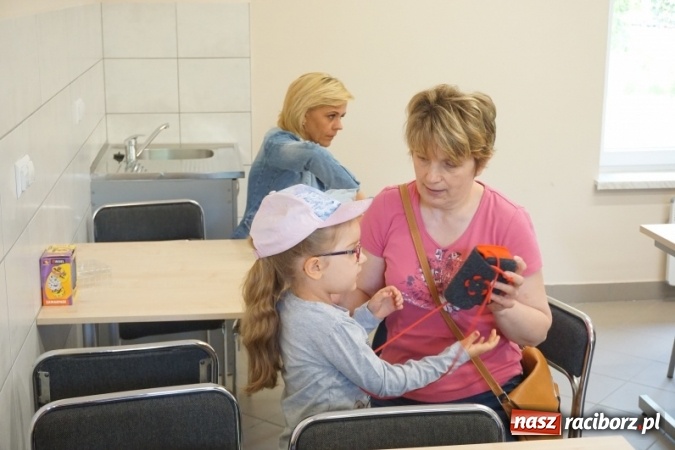 Zdjęcie w galerii na portalu naszraciborz.pl: Świetlica w Oborze już otwarta. To kolejny projekt obywatelski wiadomości z regionu