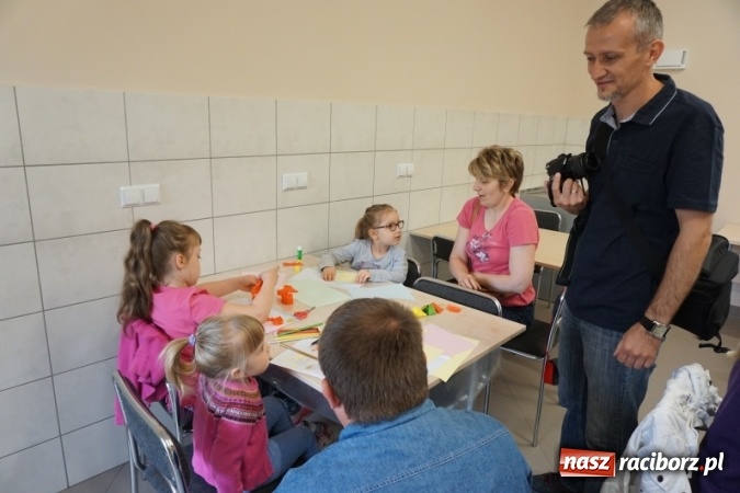 Zdjęcie w galerii na portalu naszraciborz.pl: Świetlica w Oborze już otwarta. To kolejny projekt obywatelski wiadomości z regionu