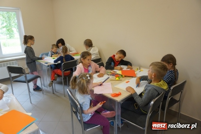 Zdjęcie w galerii na portalu naszraciborz.pl: Świetlica w Oborze już otwarta. To kolejny projekt obywatelski wiadomości z regionu