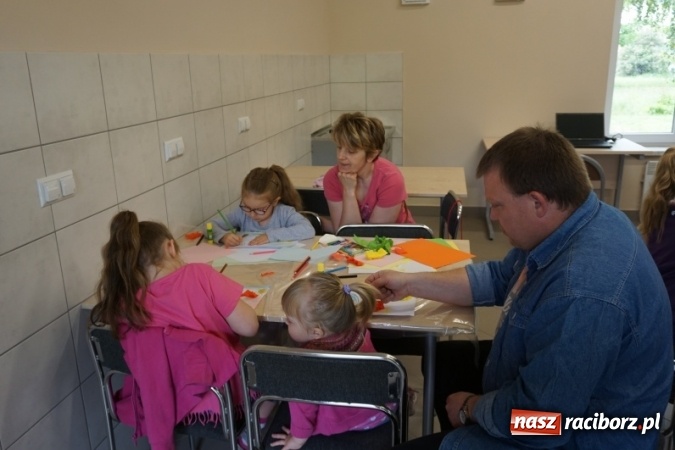 Zdjęcie w galerii na portalu naszraciborz.pl: Świetlica w Oborze już otwarta. To kolejny projekt obywatelski wiadomości z regionu