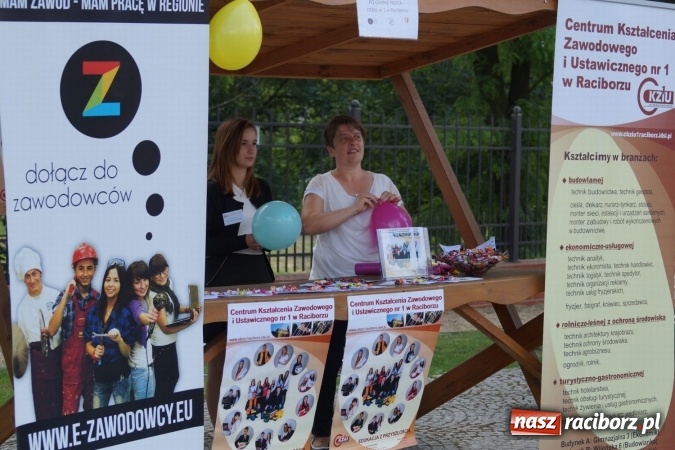 Zdjęcie w galerii na portalu naszraciborz.pl: Na bogato! Gmina Nędza promowała się na zamku  wiadomości z regionu