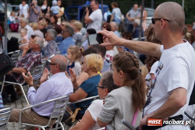 Zdjęcie w galerii na portalu naszraciborz.pl: Na bogato! Gmina Nędza promowała się na zamku  wiadomości z regionu