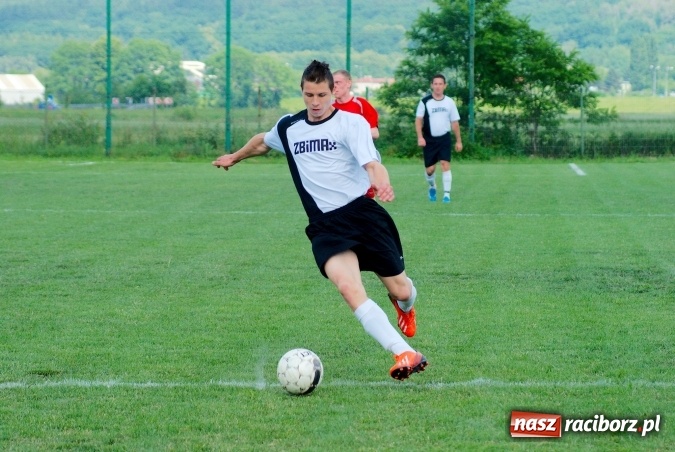Zdjęcie w galerii na portalu naszraciborz.pl: Płonia-Pstrążna: Do zwycięstwa zabrakło niewiele wiadomości z regionu