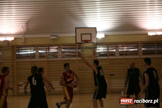 Zdjęcie w galerii na portalu naszraciborz.pl: Amatorska Liga Koszykówki V kolejka wiadomości z regionu