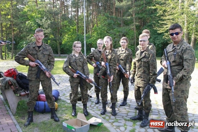 Zdjęcie w galerii na portalu naszraciborz.pl: Mundurowcy z ZSOMS na obozie szkoleniowym  wiadomości z regionu