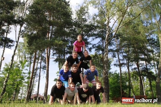 Zdjęcie w galerii na portalu naszraciborz.pl: Mundurowcy z ZSOMS na obozie szkoleniowym  wiadomości z regionu