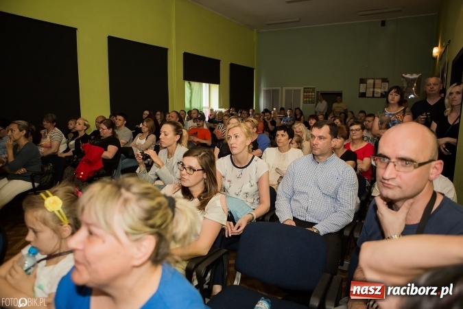 Zdjęcie w galerii na portalu naszraciborz.pl: Dzień Mamy i Taty w Młodzieżowym Domu Kultury wiadomości z regionu