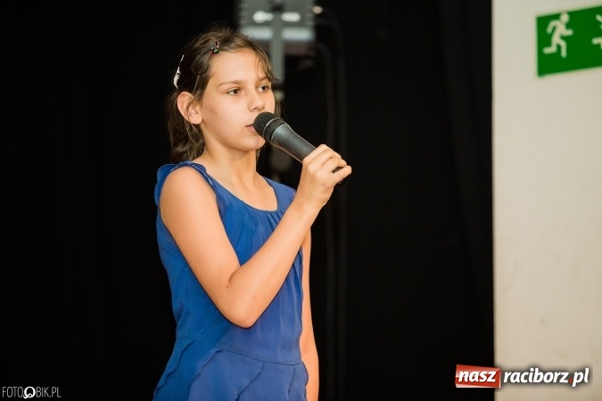 Zdjęcie w galerii na portalu naszraciborz.pl: Dzień Mamy i Taty w Młodzieżowym Domu Kultury wiadomości z regionu