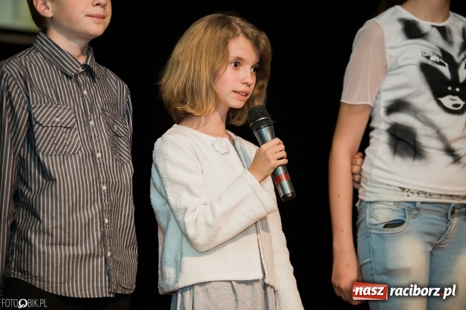 Zdjęcie w galerii na portalu naszraciborz.pl: Dzień Mamy i Taty w Młodzieżowym Domu Kultury wiadomości z regionu