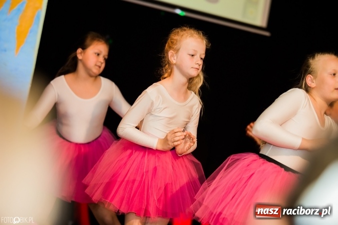 Zdjęcie w galerii na portalu naszraciborz.pl: Dzień Mamy i Taty w Młodzieżowym Domu Kultury wiadomości z regionu