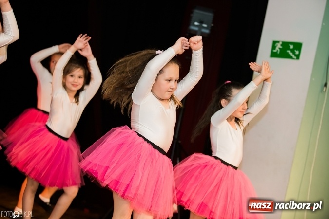 Zdjęcie w galerii na portalu naszraciborz.pl: Dzień Mamy i Taty w Młodzieżowym Domu Kultury wiadomości z regionu