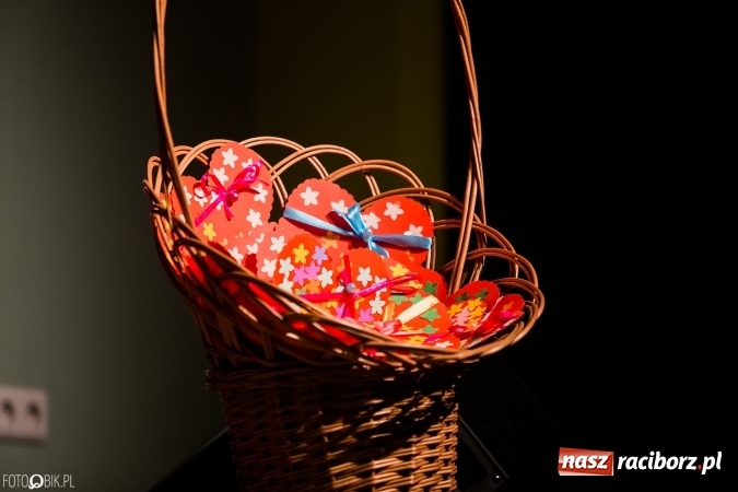 Zdjęcie w galerii na portalu naszraciborz.pl: Dzień Mamy i Taty w Młodzieżowym Domu Kultury wiadomości z regionu