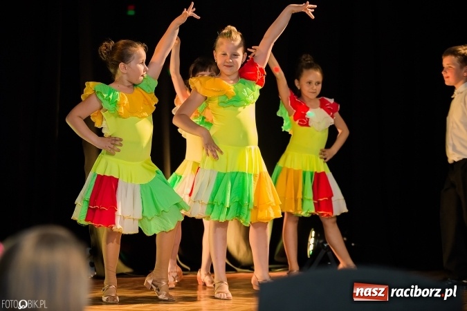 Zdjęcie w galerii na portalu naszraciborz.pl: Dzień Mamy i Taty w Młodzieżowym Domu Kultury wiadomości z regionu