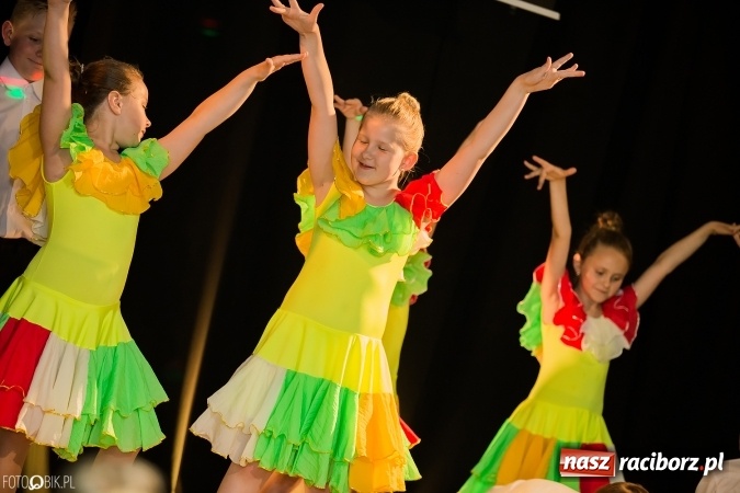 Zdjęcie w galerii na portalu naszraciborz.pl: Dzień Mamy i Taty w Młodzieżowym Domu Kultury wiadomości z regionu