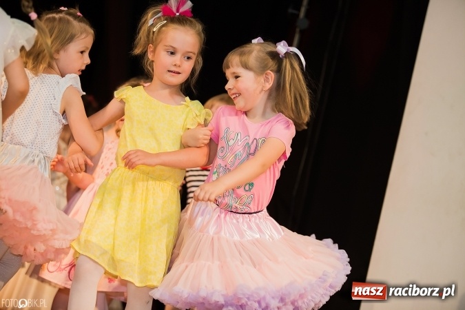 Zdjęcie w galerii na portalu naszraciborz.pl: Dzień Mamy i Taty w Młodzieżowym Domu Kultury wiadomości z regionu