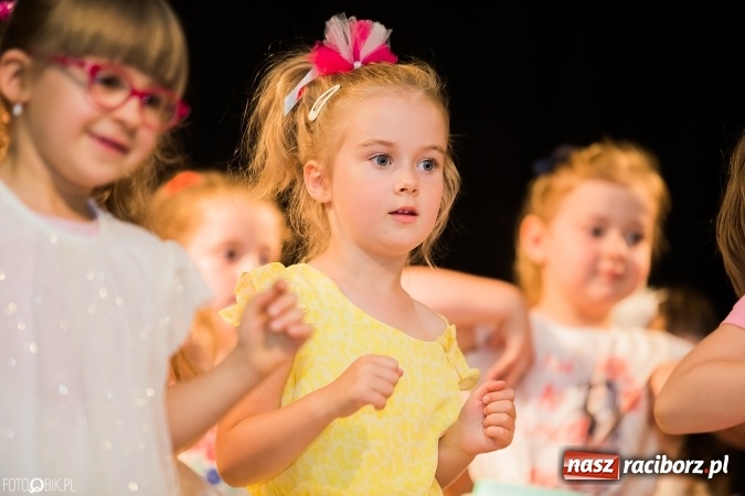 Zdjęcie w galerii na portalu naszraciborz.pl: Dzień Mamy i Taty w Młodzieżowym Domu Kultury wiadomości z regionu