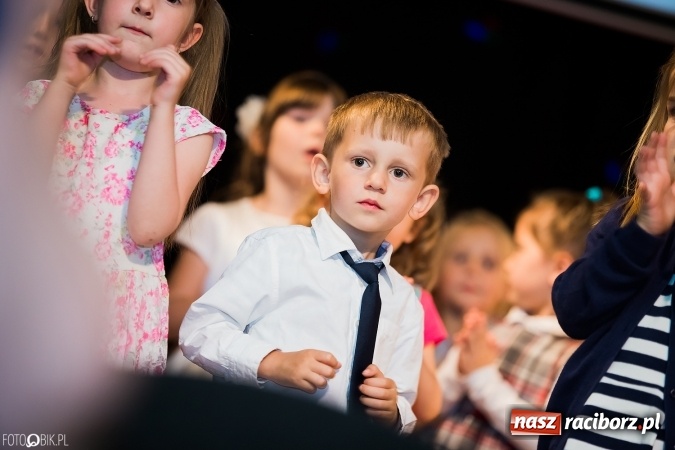 Zdjęcie w galerii na portalu naszraciborz.pl: Dzień Mamy i Taty w Młodzieżowym Domu Kultury wiadomości z regionu