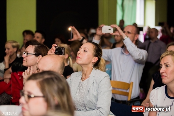 Zdjęcie w galerii na portalu naszraciborz.pl: Dzień Mamy i Taty w Młodzieżowym Domu Kultury wiadomości z regionu