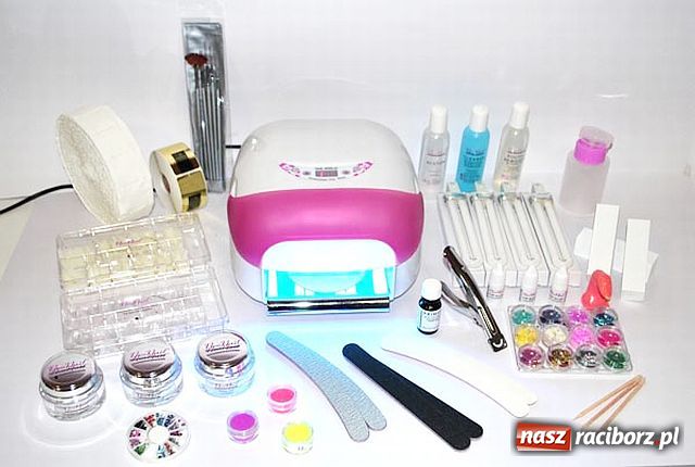 Zdjęcie w galerii na portalu naszraciborz.pl: Neo Nail Centrum Stylizacji Paznokci wiadomości z regionu