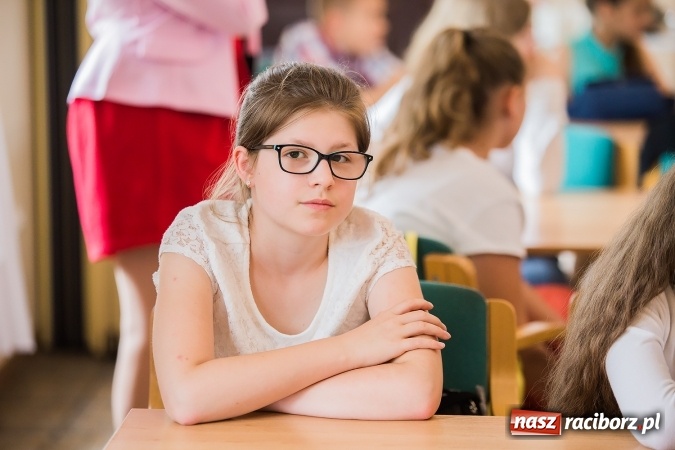 Zdjęcie w galerii na portalu naszraciborz.pl: Osiemdziesięciu uczniów z województwa śląskiego wykazywało się wiedzą o Eichendorffie wiadomości z regionu