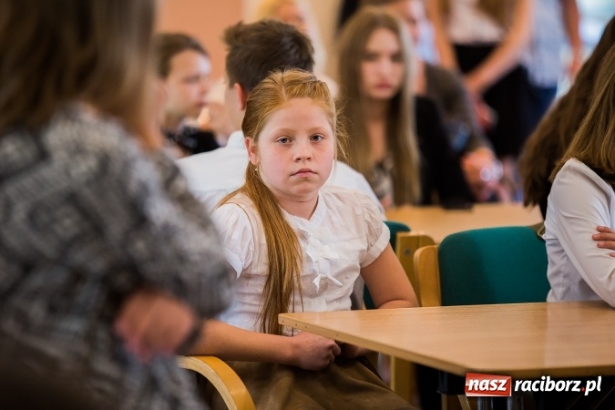 Zdjęcie w galerii na portalu naszraciborz.pl: Osiemdziesięciu uczniów z województwa śląskiego wykazywało się wiedzą o Eichendorffie wiadomości z regionu