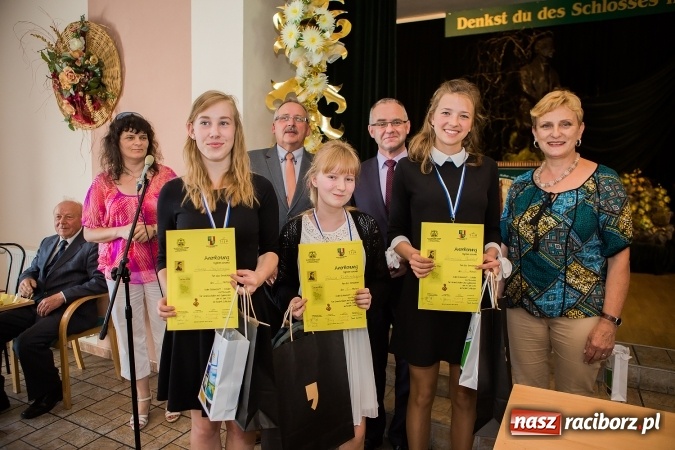 Zdjęcie w galerii na portalu naszraciborz.pl: Osiemdziesięciu uczniów z województwa śląskiego wykazywało się wiedzą o Eichendorffie wiadomości z regionu