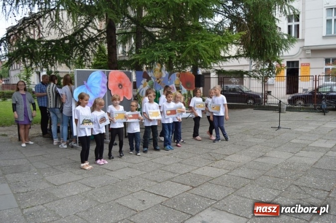 Zdjęcie w galerii na portalu naszraciborz.pl: Piknik rodzinny w SP 4  wiadomości z regionu