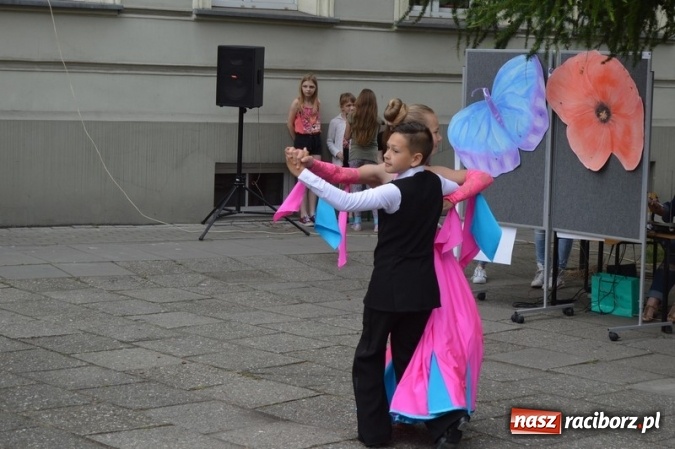 Zdjęcie w galerii na portalu naszraciborz.pl: Piknik rodzinny w SP 4  wiadomości z regionu