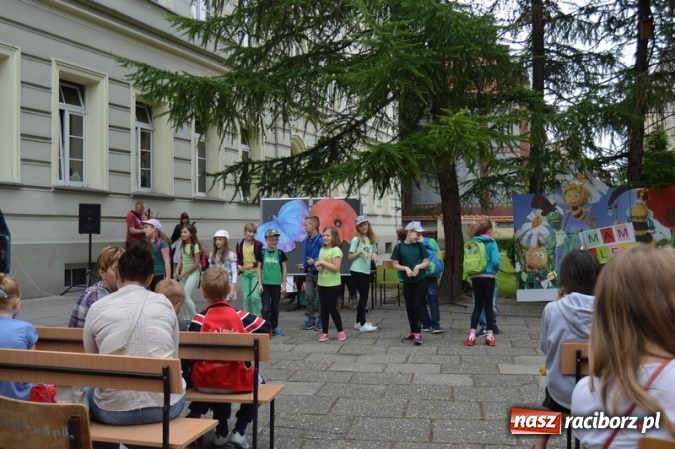 Zdjęcie w galerii na portalu naszraciborz.pl: Piknik rodzinny w SP 4  wiadomości z regionu